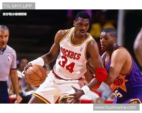 姚明与沃顿的篮球传奇:从对抗到友谊的跨越之路 姚明与沃顿的篮球传奇:从对抗到友谊的跨越之路