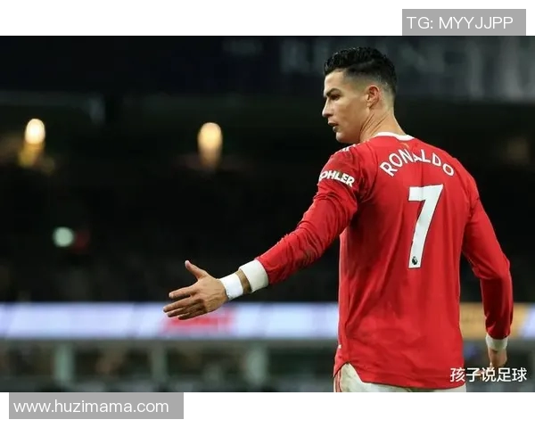 足球场上的黑色传奇谁是长得最黑的足球明星揭秘 足球场上的黑色传奇谁是长得最黑的足球明星揭秘